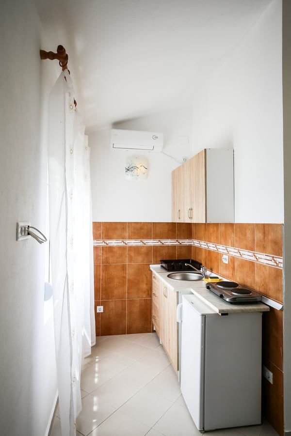 Апартаменты Corovic Apartments Сутоморе-14