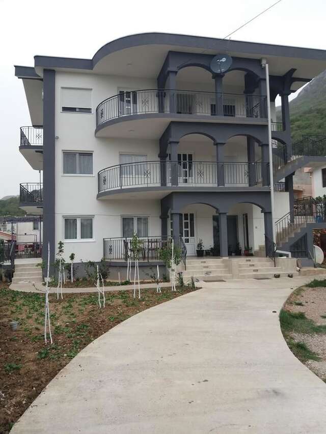 Апартаменты Corovic Apartments Сутоморе-3